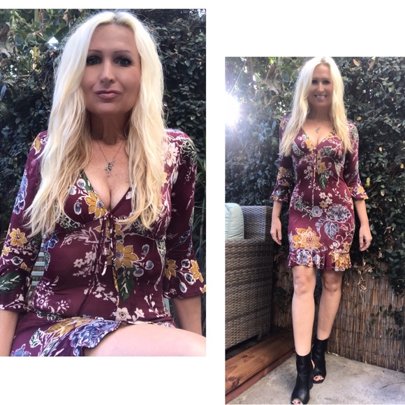 🥂Burgundy Floral Ruffle Dress 🤩 Sale - Picture 4 of 4
